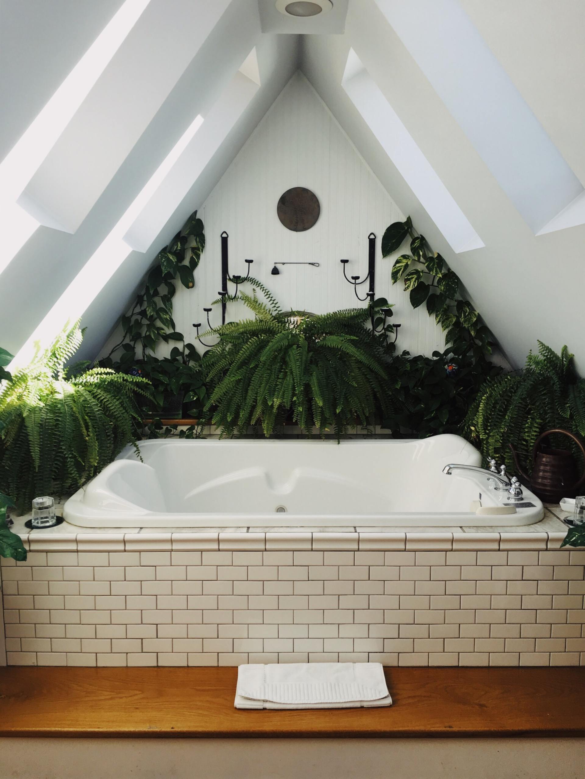Tiled Bathtub Surrounded by Plants | Integrity Homes | Grand Junction, CO 81501