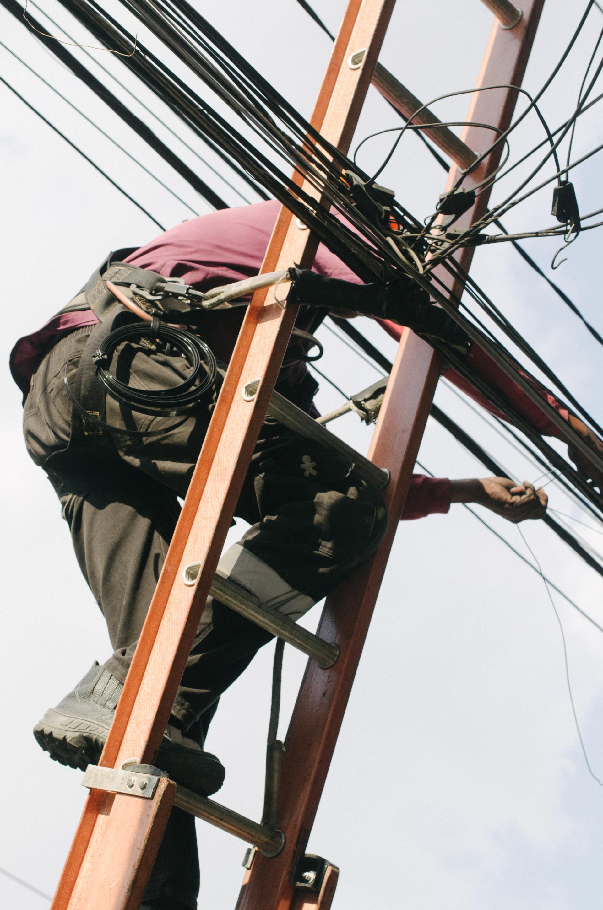 Prontuário das Instalações Elétricas  (NR-10)