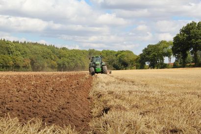 Tractor driver services