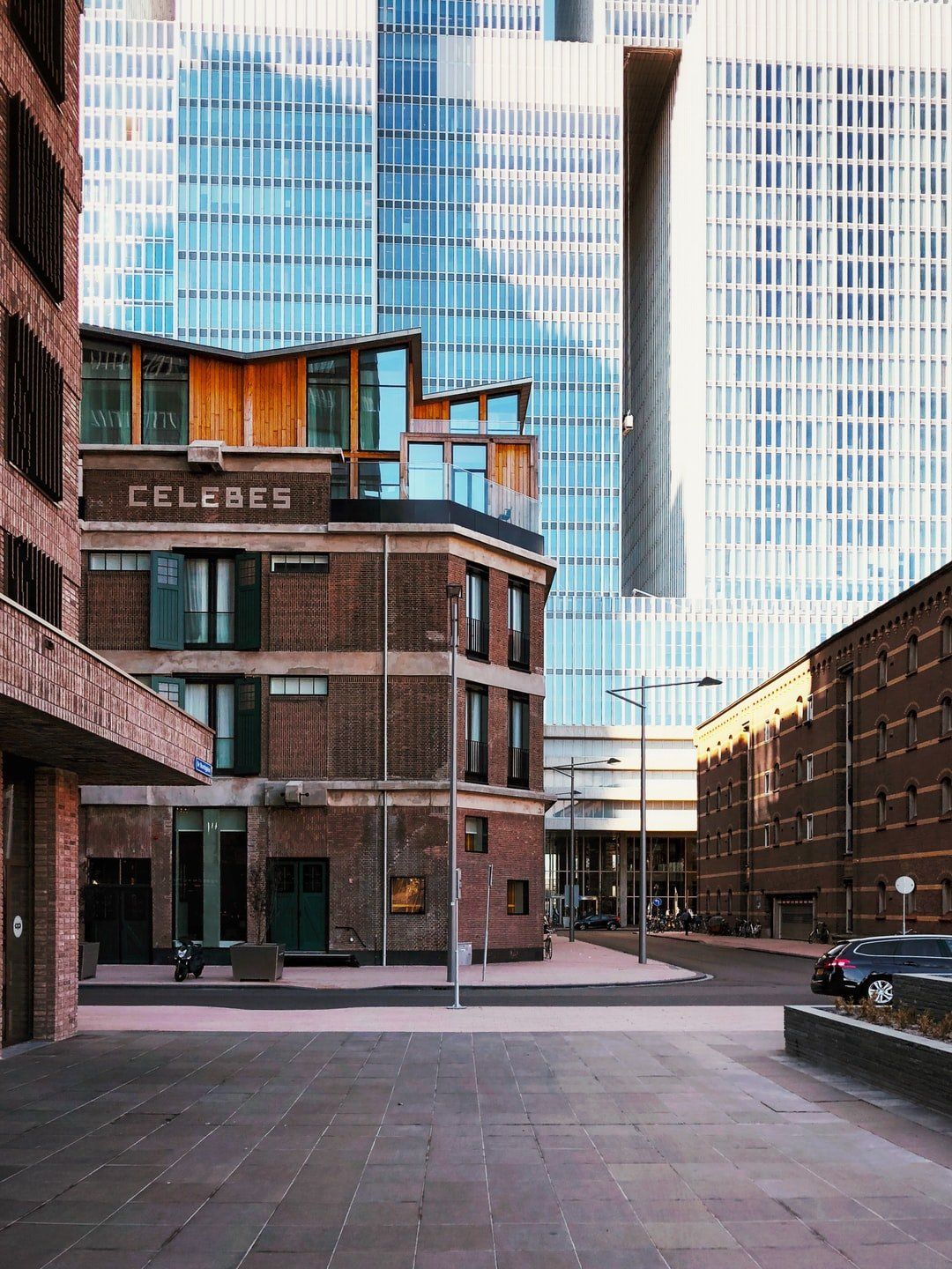 Celebes is written on the side of a building