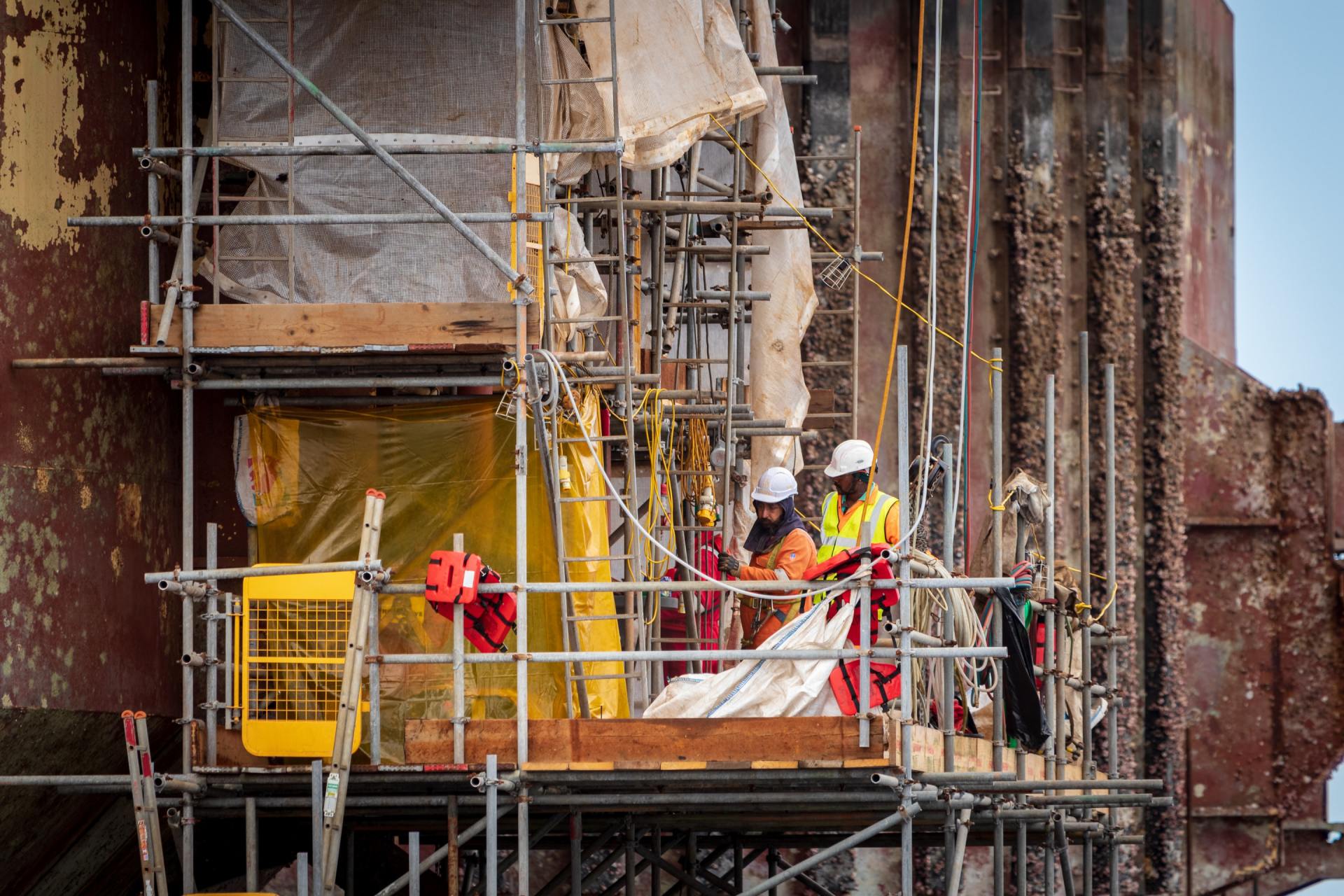 Health and safety consultant companies, Contractor safety management