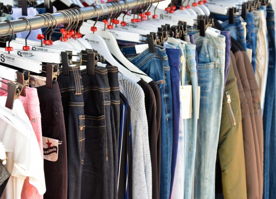 selling 2nd hand clothes online