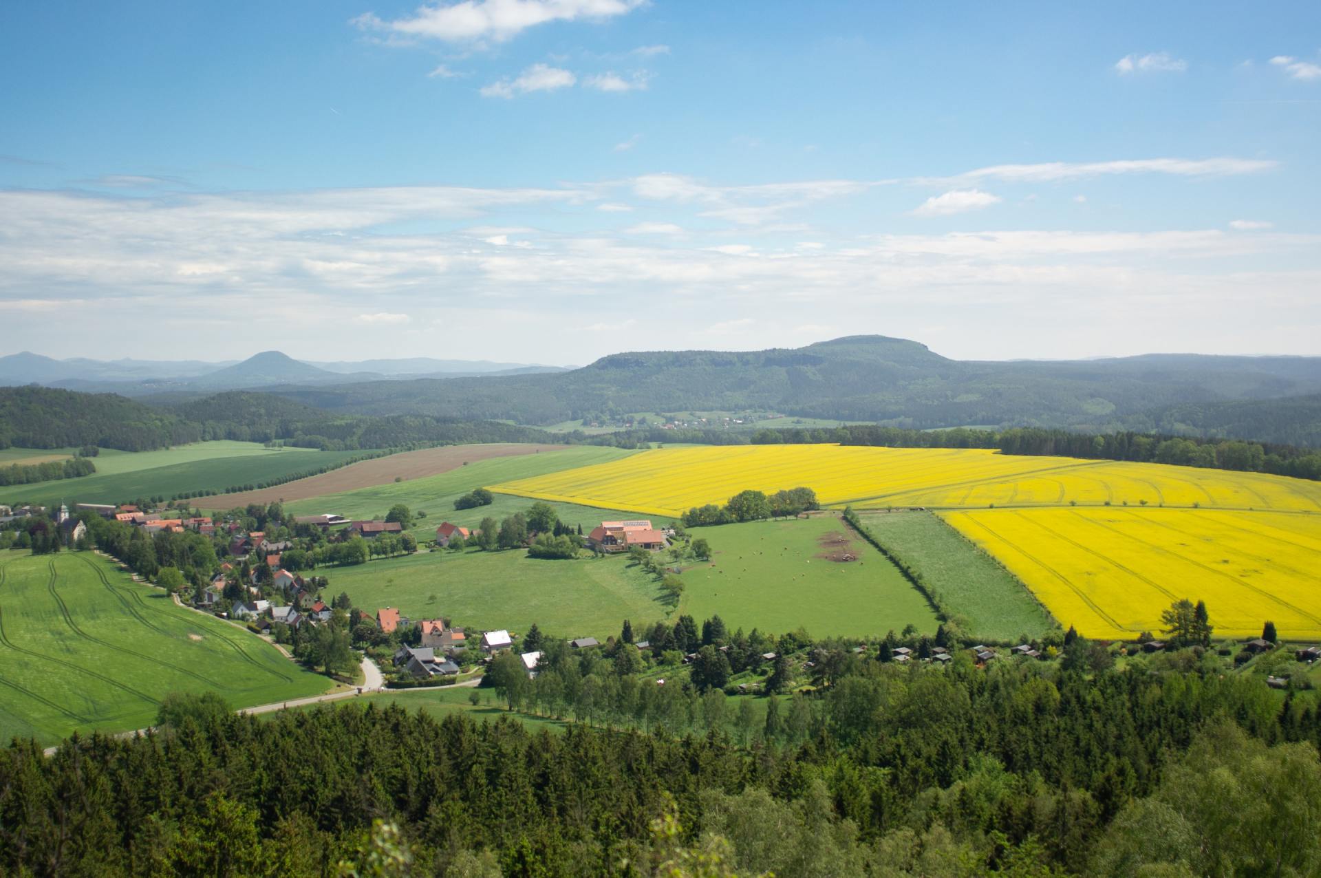 Nature, rolling hills, mindful by nature, nature for mental health, mental health awareness