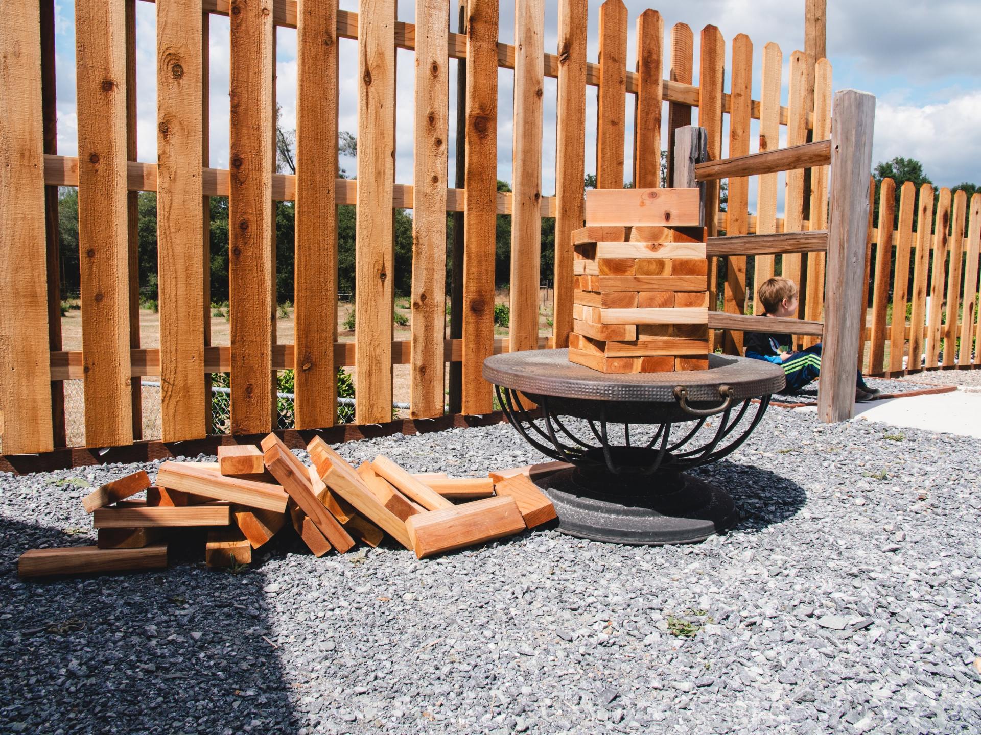 how to build a privacy fence DIY