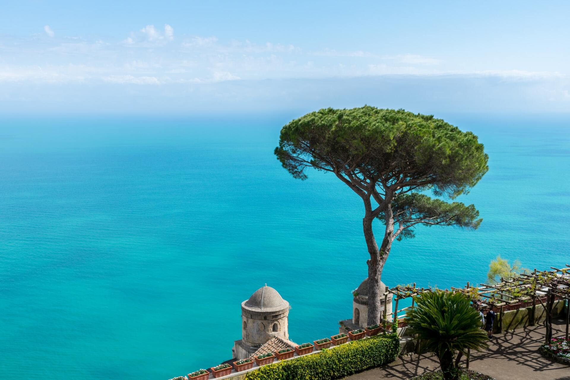 Villa Rufolo in ravello, luxury yachts amalfi coast