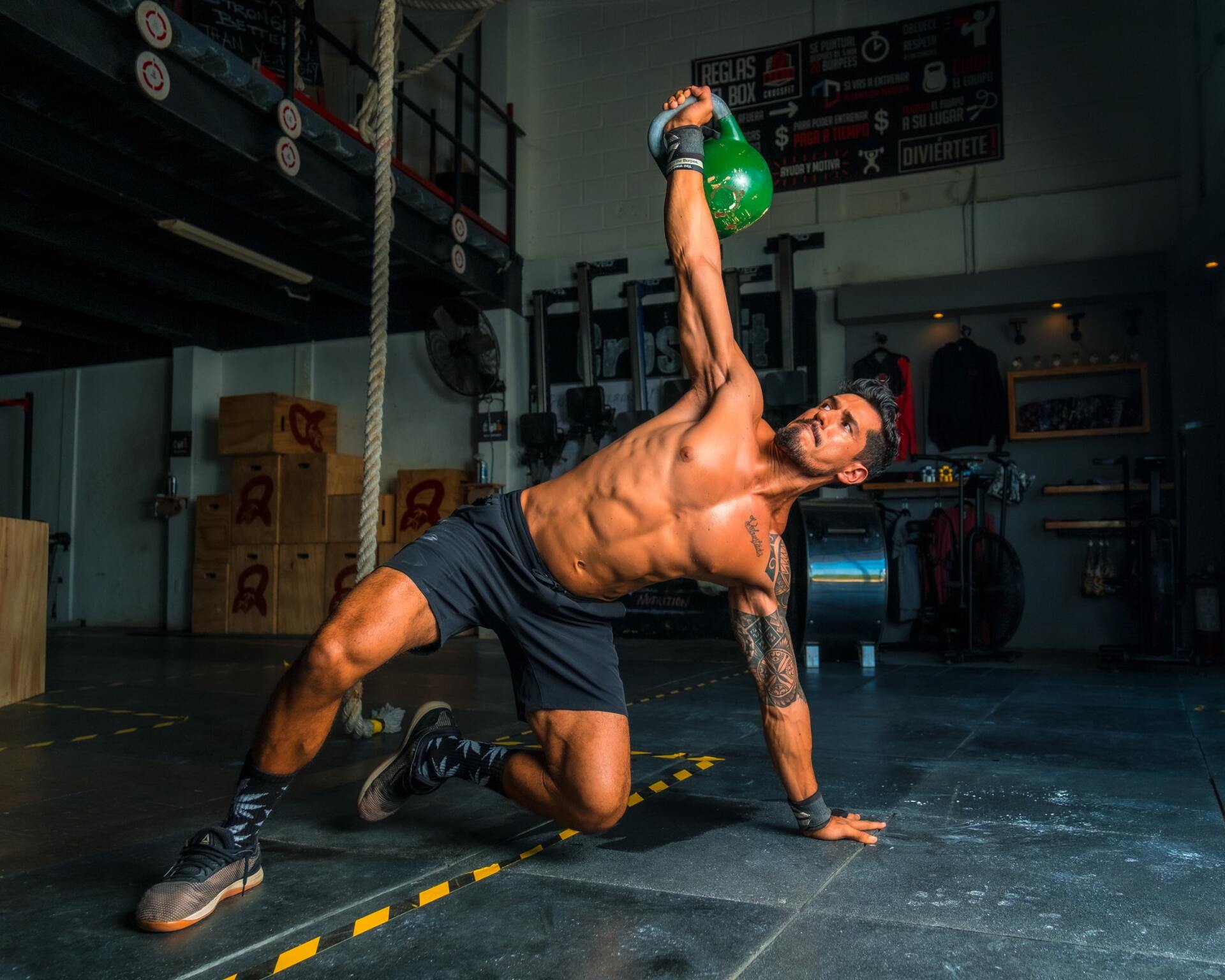 fit-man-doing-a-crossfit-exercise